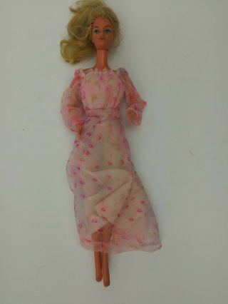 Kissing Barbie 2597 Vintage 1978 Mattel Blonde W/dress Rare
