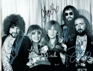 Fleetwood Mac Band - =5= - Awesome Early - Hand Signed Autographed Photo With