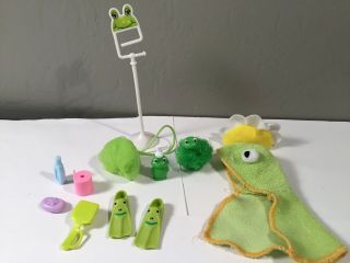 Barbie Kelly Accessories Green Frog Bath Shower Sponge Soap Toilet Paper Holder