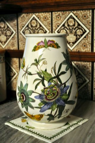 Unusual Vintage Portmeirion Botanic Garden Blue Passion Flower Vase 9.  5 
