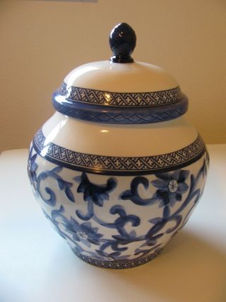 Ralph Lauren Lrl White Blue Mandarin 9.  5” Ginger Jar Pot Canister W/ Lid Medium