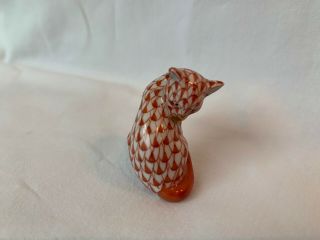 Herend Of Hungary Miniature Cat Porcelain Figurine In Rust Fishnet