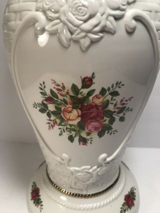 ROYAL ALBERT LARGE 12  VASE  OLD COUNTRY ROSES  YEAR 1962 GOLD TONE ACCENTS W 3