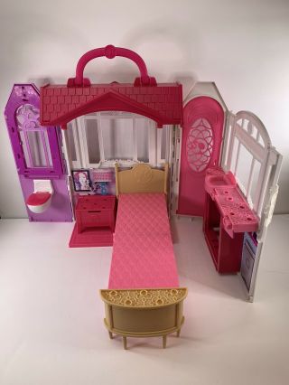 2014 Mattel Barbie Glam Getaway Fold N’ Go Doll House Playset,  No Accessories 3