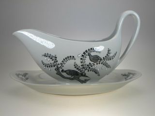 Wedgwood Partridge In A Pear Tree Gravy With Attached Liner