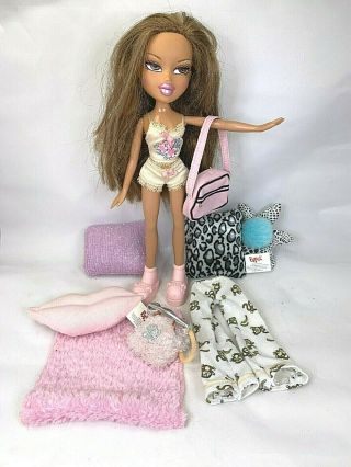 2001 Bratz Doll Yasmin First Edition Glitter Eyes W/ Accessories Lips Pillow
