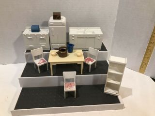 Vintage Miniature Marx Dollhouse Kitchen Stove Fridge Sink Red Renwal Table