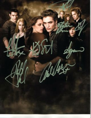 Twilight The Movie - =8= - Cast Hand Signed Autographed Photo With