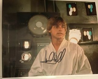 Autograph Star Wars Mark Hamill 8x10 Photo With Control Room Behind Him