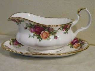 Vintage Royal Albert China Gravy Boat & Under Plate Old Country Roses -