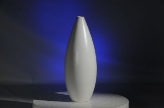 Jonathan Adler White Vase,  11 ",  Handmade In Peru