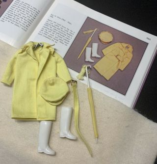 Vintage Barbie: Skipper 1916 Rain Or Shine Yellow Raincoat Outfit