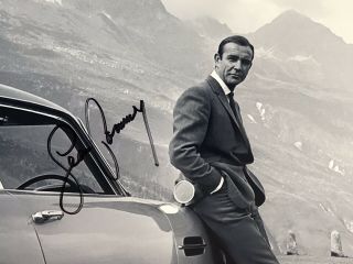 Sean Connery Signed 007 James Bond Autographed 8x10 Black & White Photo