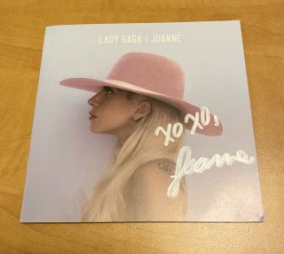 Lady Gaga Signed Autographed " Joanne " Cd Booklet Looney Tunes Exclusive