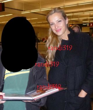 PETRA NEMCOVA SIGNED SPORTS ILLUSTRATED SWIMSUIT ISSUE w/ PROOF WINTER 2003 2