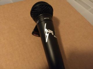 Lzzy Hale Halestorm Signed Microphone C