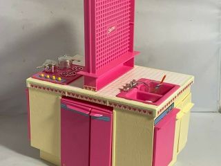 Vintage 1984 Barbie Dream Kitchen Set Refrigerator Stove Island Accessories