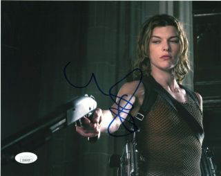 Milla Jovovich Resident Evil Autographed Signed 8x10 Photo Jsa Ef734