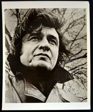 Johnny Cash Hand Signed In Blue Ink Pen Autograph 8x10 B&w Photograph