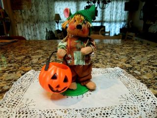 Annalee Halloween Scarecrow With Pumpkin - 2000