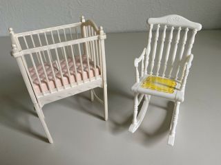 Barbie Bedtime Baby Crib Musical 2000 Mattel With Rocking Chair Pre - Owned