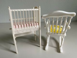 Barbie Bedtime Baby Crib Musical 2000 Mattel With Rocking Chair Pre - Owned 3