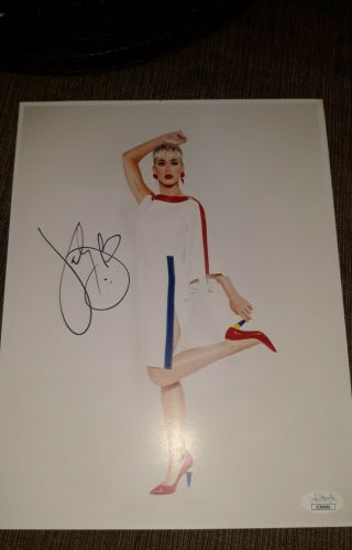 Katy Perry Color 8x10 Autographed Photo With Jsa/