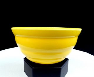 Bauer Pottery 36 Beehive Shape Yellow 5 1/4 " Mixing Bowl 1940 