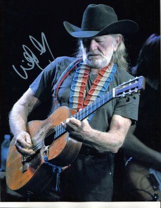 Willie Nelson - Legendary Country Star - Hand Signed Autographed Photo With