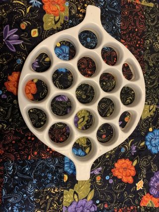 David Gil Bennington Potters Stoneware Honeycomb Trivet In White Vermont Potter