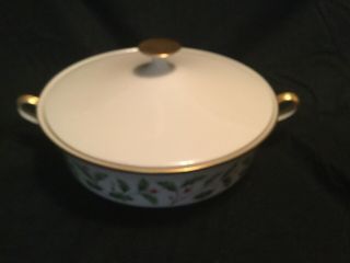 Lenox China Holiday Pattern Round Covered Vegetable Bowl With Lid