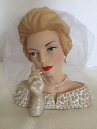Cameo Girls Lady Head Vase Blythe 1960,  “royal Wedding”,  Lv - 039,  Nib