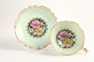 Double Warrant Paragon Teacup And Saucer 1939 - 1949 Green Floral English
