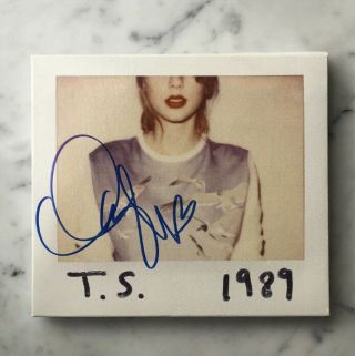 Taylor Swift 1989 Signed Cd Cover W
