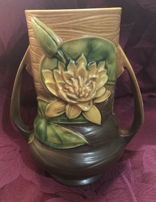 Roseville Pottery Water Lillies 76 - 8” Vase
