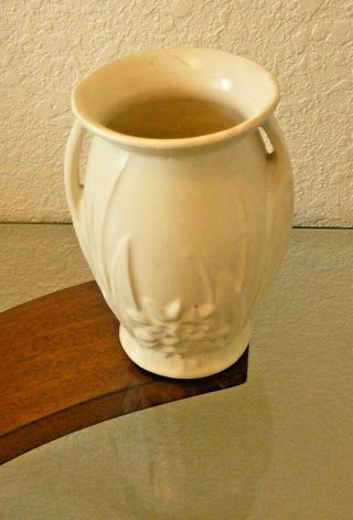 Vintage Nelson Mccoy? Arts And Crafts White Leaves/berries? Vase