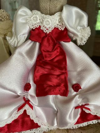 Vintage Miniature Dollhouse Pair Display Satin Wedding Gown & Victorian Dress 3