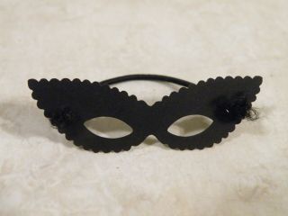 1 Vintage 1963 Barbie Masquerade 944 Costume Party Outfit Mask Only Completer