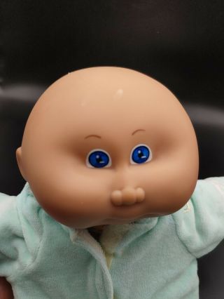 Vintage Coleco Cabbage Patch Kids Premie Bald Baby Doll w Blue Eyes.  Clothes. 3