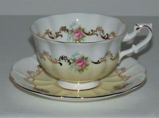 Vintage Royal Albert Invitation Series Light Cream Rose Base Tea Cup And Saucer