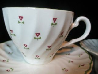 JOHNSON BROTHERS LAURA ASHLEY THISTLE RED DAINTY FLOWERS 9 CUPS & SAUCERS 2