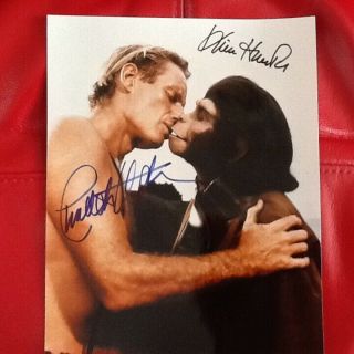 Charlton Heston & Kim Hunter Signed 8x10 Photo Planet Of The Apes 1968 Kisses