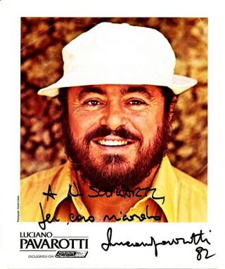 Luciano Pavarotti Opera Tenor Signed Photo 1982