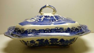 Marked1914 Buffalo Pottery Blue Willow Covered Vegetable Dish Semi - Vitreous