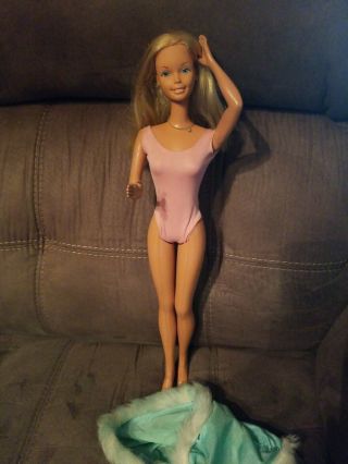 1976 Supersize Superstar Barbie Doll - 18 " - With Jewlery