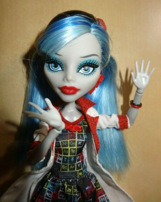 Ghoulia Yelps Monster High Doll Mattel Light Blue Hair Clothes Shoes Accessories