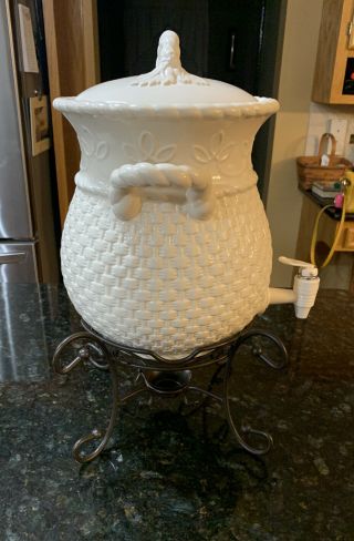 Home & Garden Party Veranda Stoneware Basket Weave Beverage Dispenser EUC 2