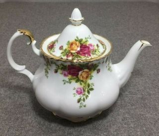 Vintage Royal Albert Porcelain China Old Country Roses Tea Pot Gold Trim Teapot