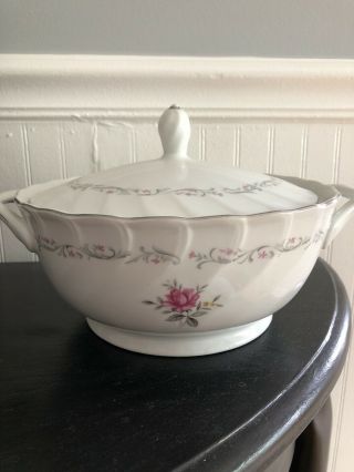 Fine China Of Japan Royal Swirl Pattern Round Vegetable Bowl With Lid Euc