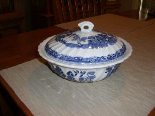 Vintage Royal Wessex Blue Willow Covered Casserole Serving Dish